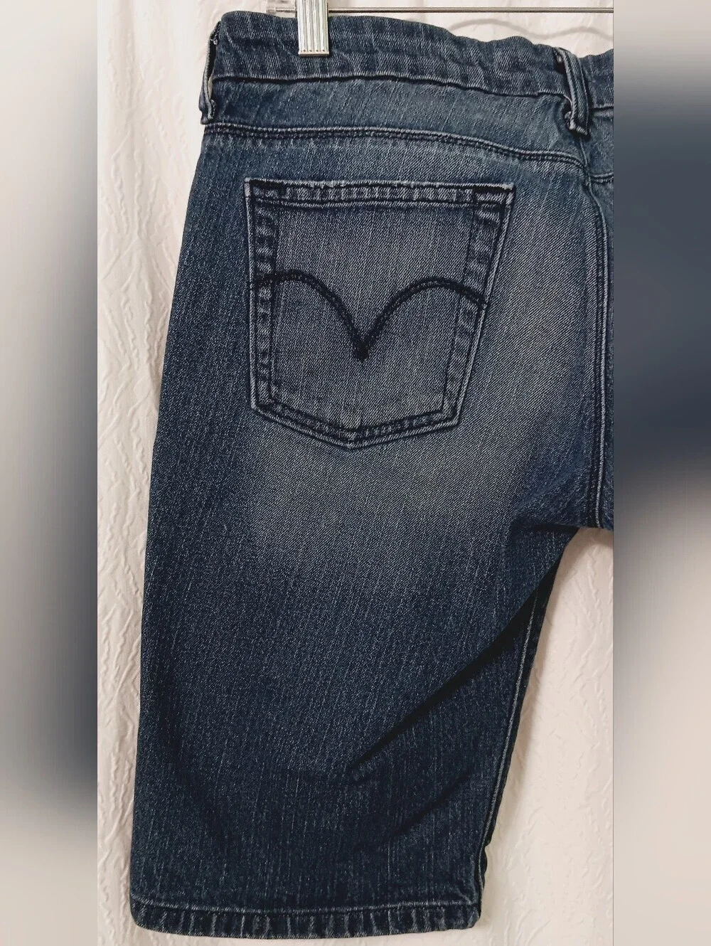 LEVI'S ~ Size 10 Women's 545 Low Rise Med Wash Denim Bermuda Jeans Shorts ~ Blue